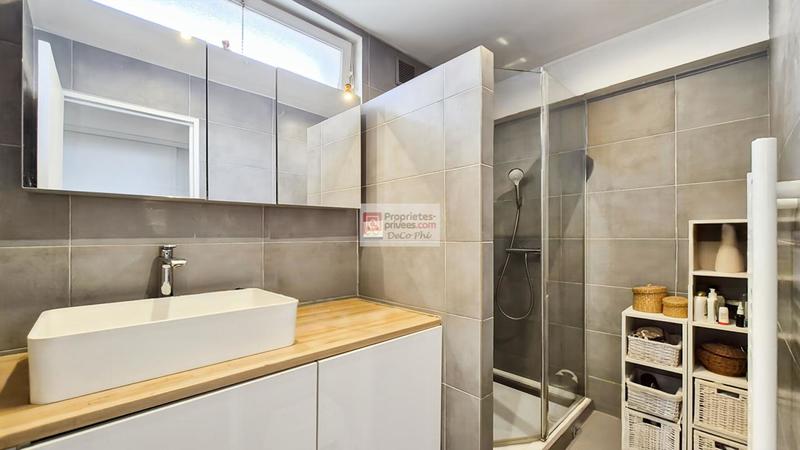 Appartement - 100 m² - 4 pièces