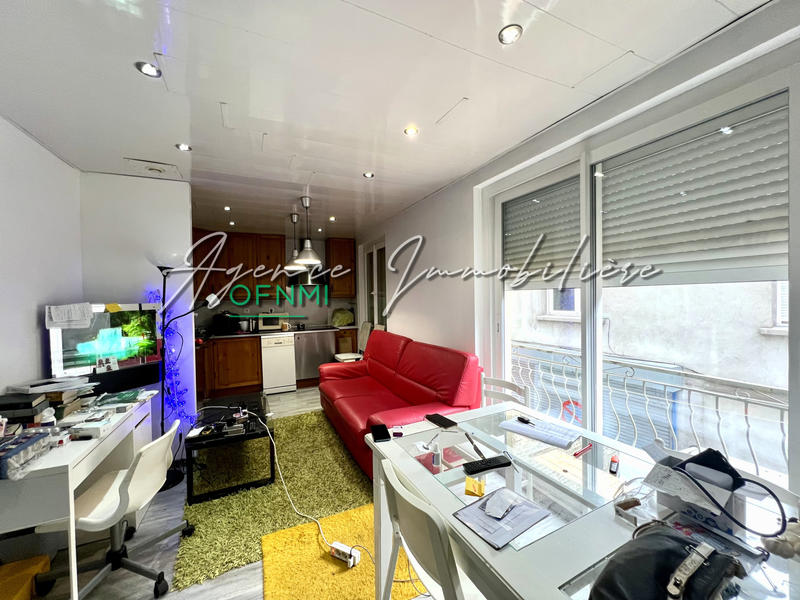 Immeuble - 81 m² - 4 pièces