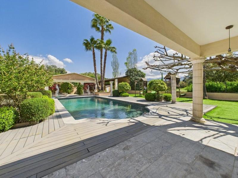 Villa - 185 m² - 5 pièces