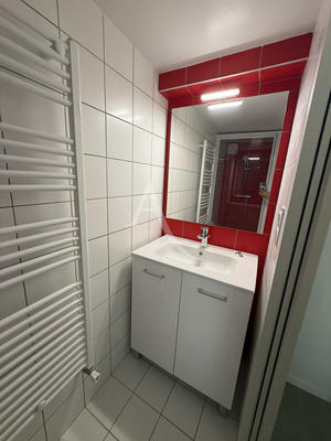 Chambre - 12 m² - 2 pièces