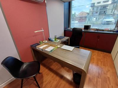 Local commercial - 110 m²