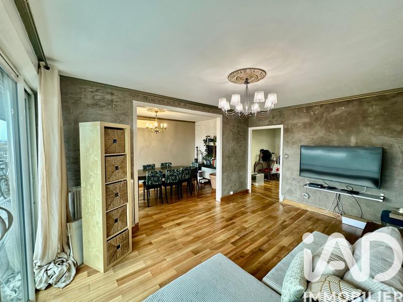 Appartement - 93 m² - 4 pièces