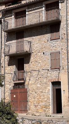 Maison de village - 94 m² - 5 pièces