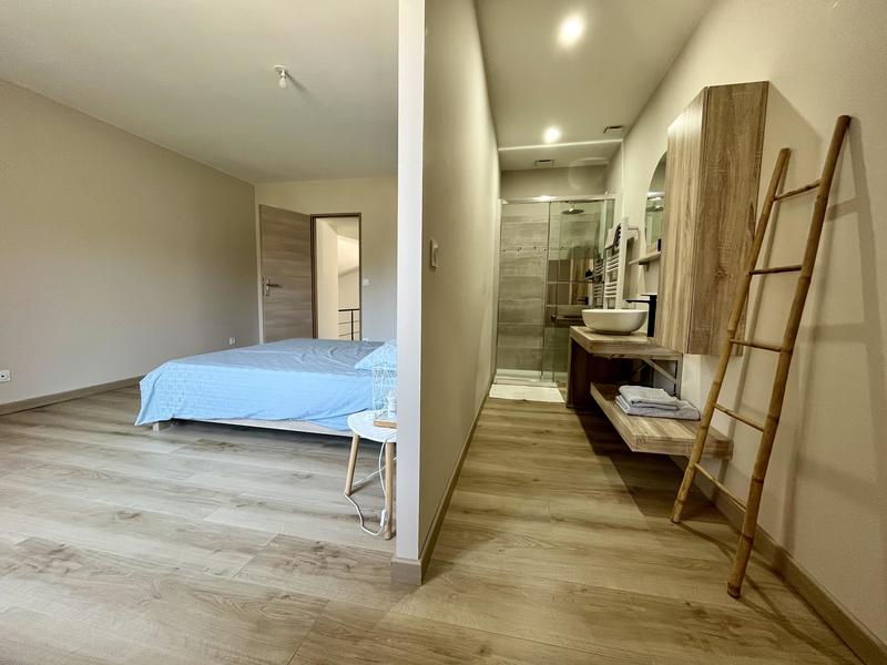 Maison - 650 m² - 20 pièces