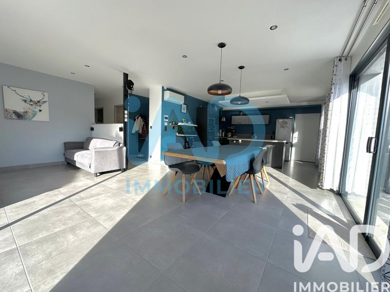 Maison - 98 m² - 4 pièces