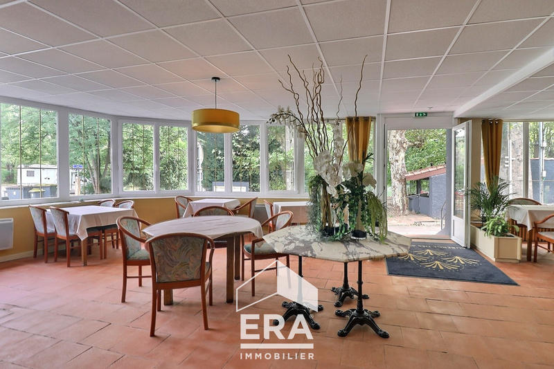 Local d'activité / Entrepôt - 481 m² - 10 pièces