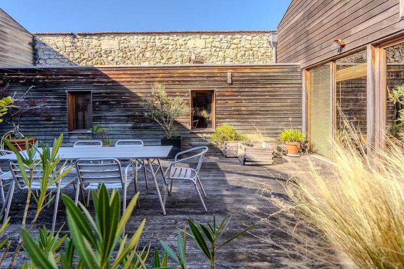 Maison - 210 m² - 7 pièces