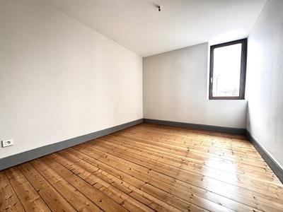 Appartement - 99 m² - 4 pièces