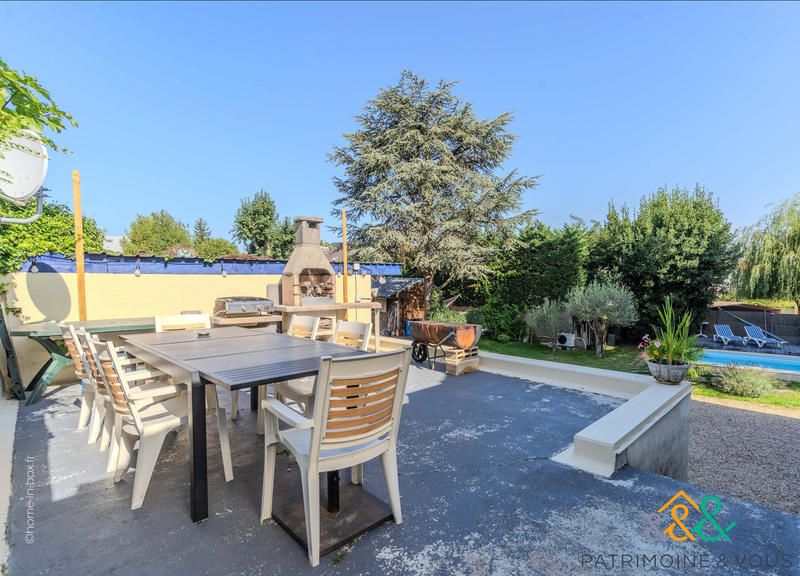 Maison traditionnelle - 150 m² - 7 pièces