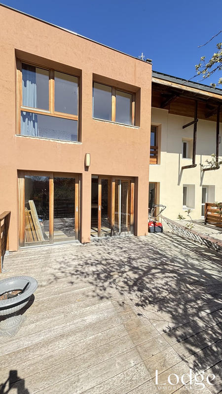 Maison - 206 m² - 6 pièces