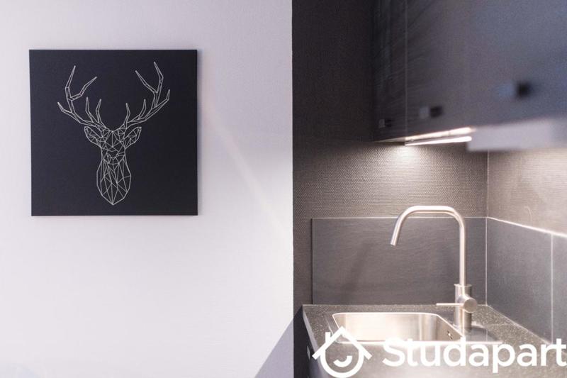 Chambre - 10 m² - 1 pièce