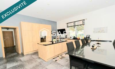 Villa - 287 m² - 12 pièces