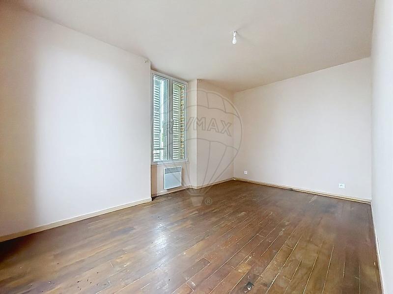 Immeuble - 530 m² - 32 pièces