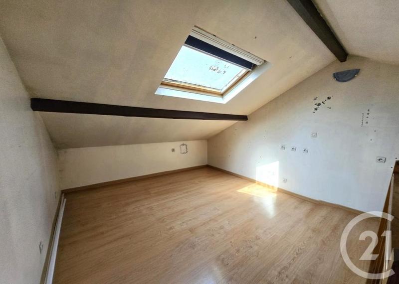 Maison - 98 m² - 4 pièces