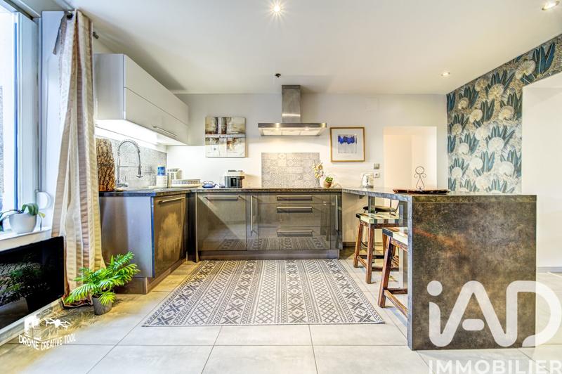 Duplex - 111 m² - 4 pièces