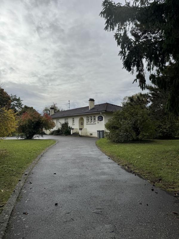 Maison traditionnelle - 146 m² - 6 pièces