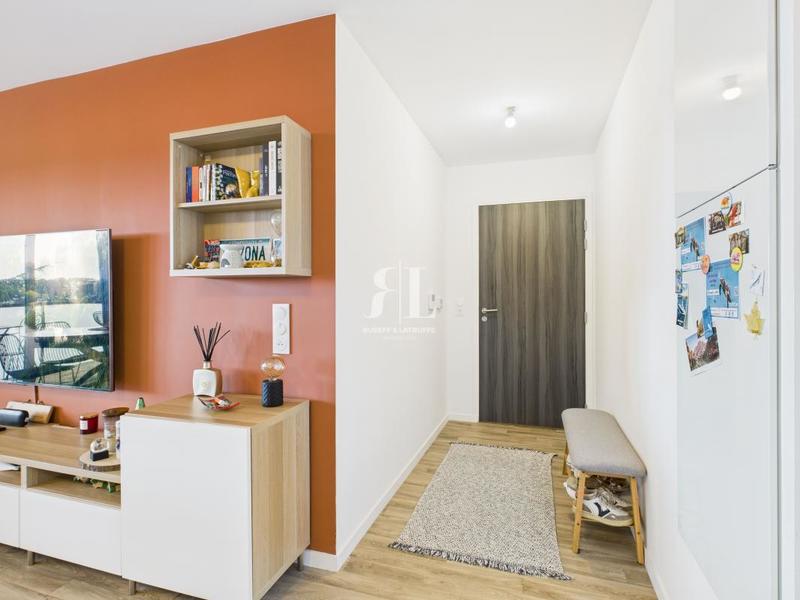 Appartement - 75 m² - 3 pièces