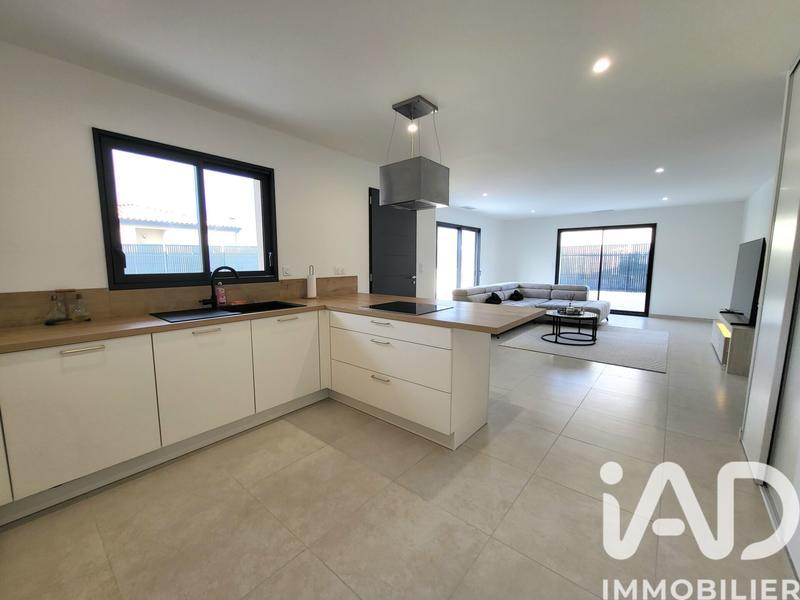 Maison - 95 m² - 4 pièces