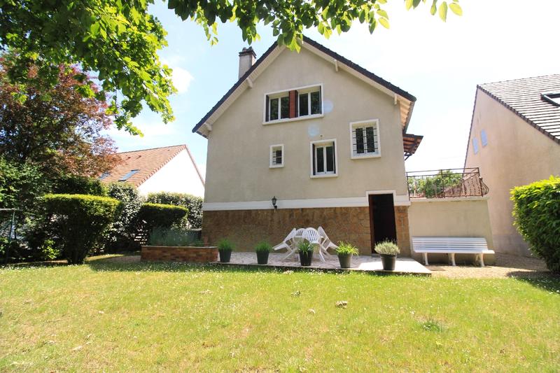 Maison - 102 m² - 5 pièces