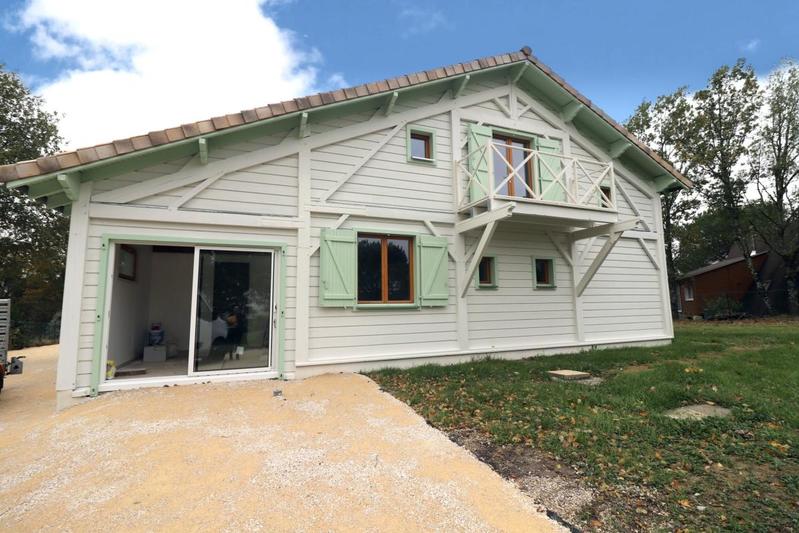 Maison traditionnelle - 155 m² - 6 pièces