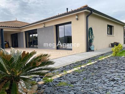 Maison - 183 m² - 6 pièces