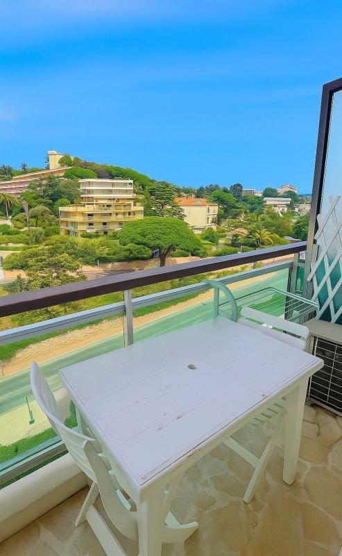 Studio - 15 m² - 1 pièce