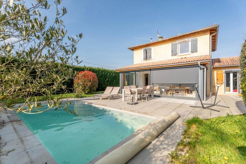 Maison - 111 m² - 4 pièces