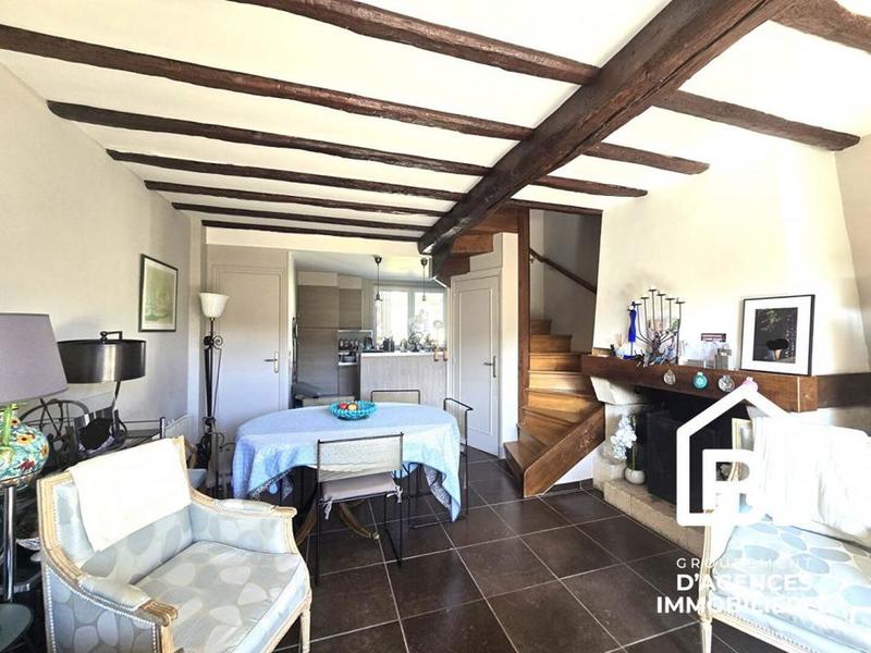 Maison - 83 m² - 5 pièces