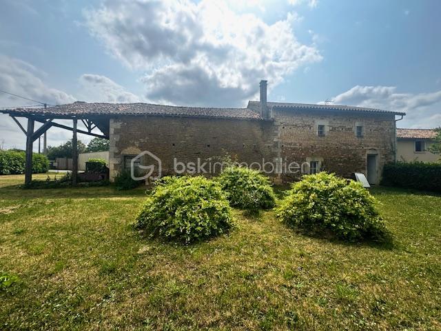 Maison de village - 87 m² - 5 pièces