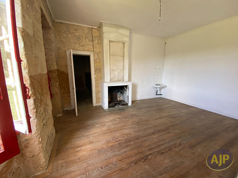 Maison - 420 m² - 8 pièces