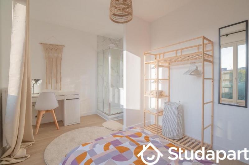 Chambre - 10 m² - 1 pièce