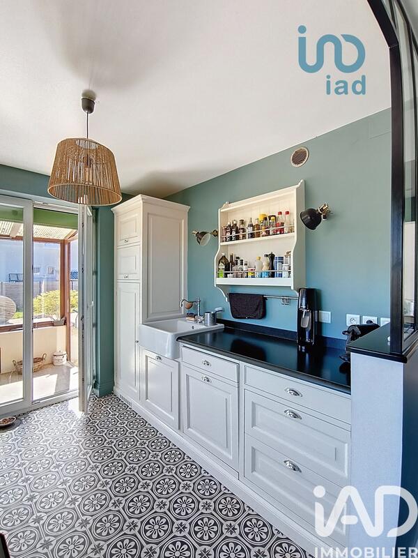 Maison - 98 m² - 5 pièces