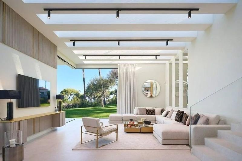 Villa - 330 m² - 7 pièces