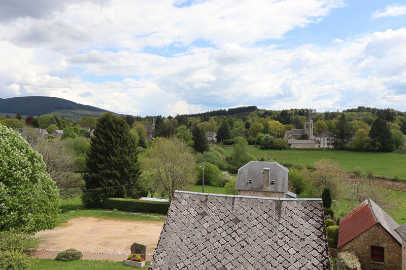 Maison - 227 m² - 9 pièces