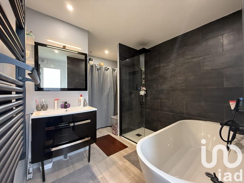 Maison - 165 m² - 7 pièces