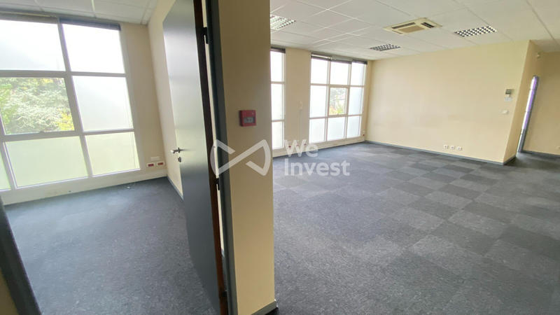 Bureau - 201 m² - 8 pièces