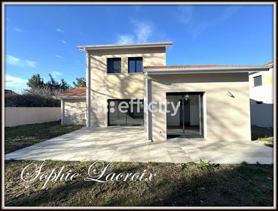 Maison - 106 m² - 5 pièces