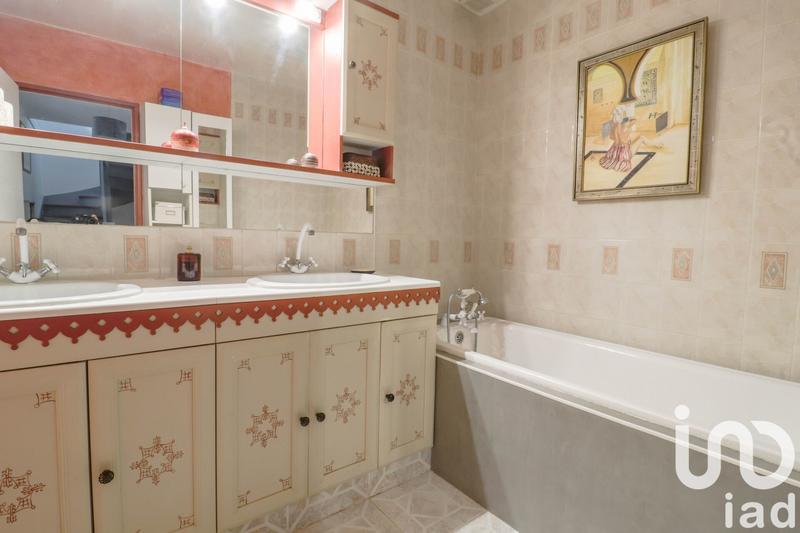 Maison - 156 m² - 8 pièces