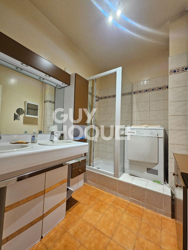 Appartement - 81 m² - 4 pièces