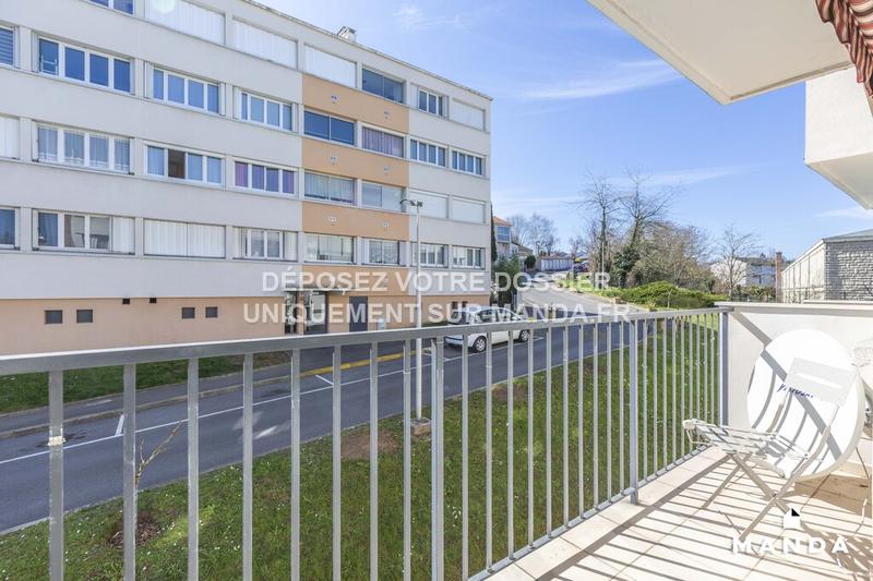 Chambre - 9 m² - 4 pièces