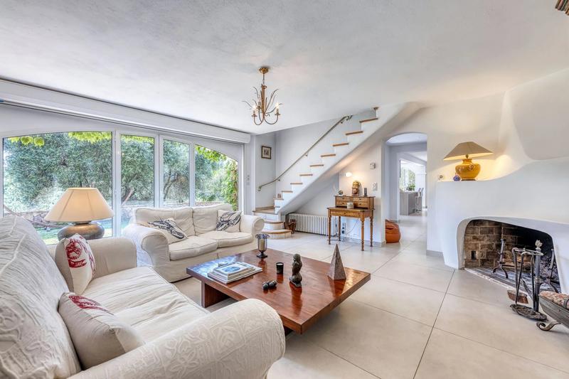 Maison - 195 m² - 6 pièces