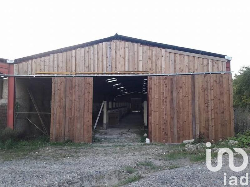 Ferme - 2 112 m² - 1 pièce