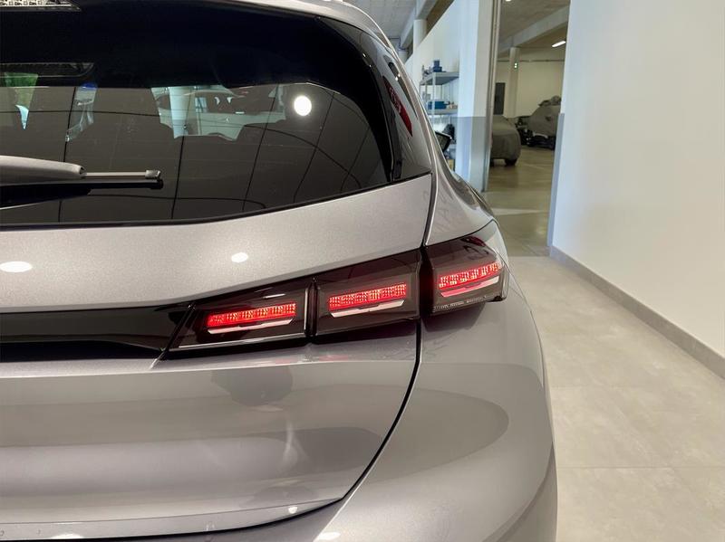 Peugeot 308 III 1.5 Bluehdi 130 Eat8 Allure