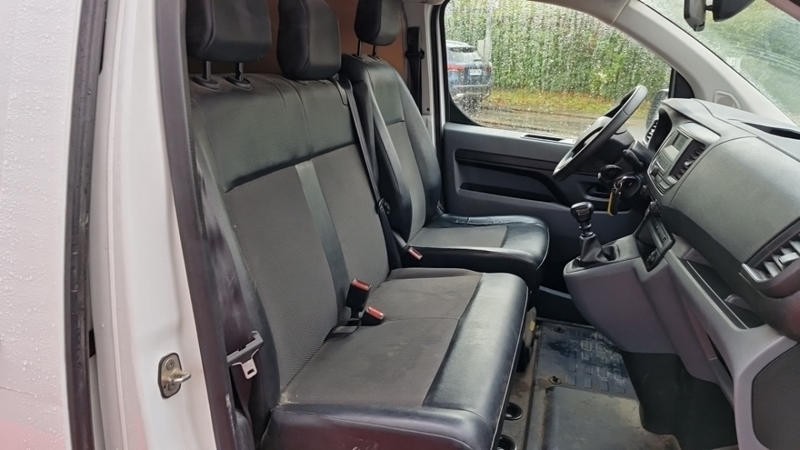 Opel Vivaro Fourgon L1 1.5 diesel 120 ch pack clim