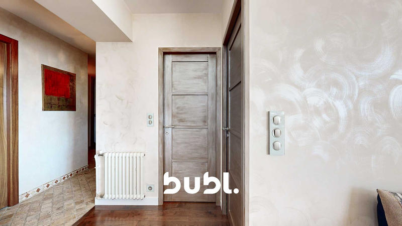 Appartement - 125 m² - 6 pièces