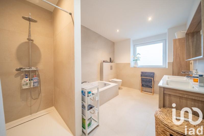 Maison - 139 m² - 5 pièces