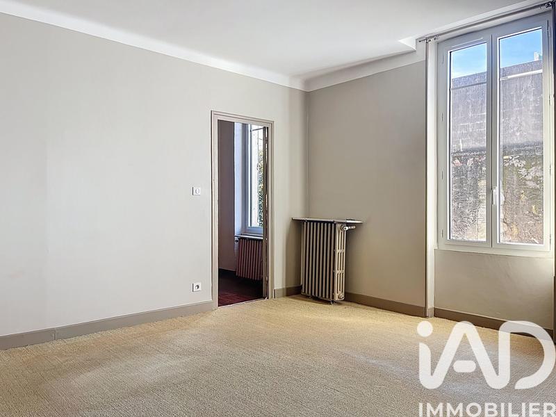 Maison - 213 m² - 7 pièces