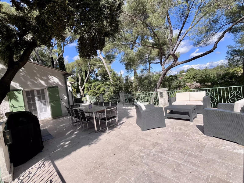 Maison - 170 m² - 6 pièces