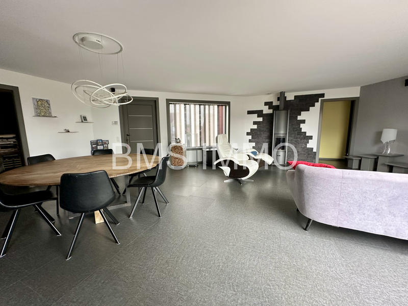 Appartement - 161 m² - 5 pièces