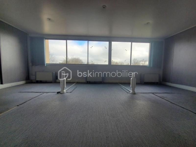 Bureau - 140 m² - 7 pièces